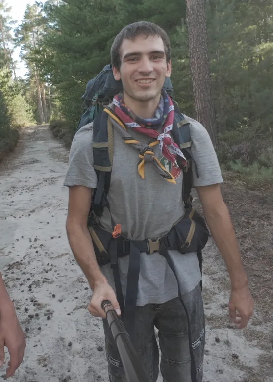 Willy s batohem na výpravě